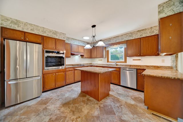 3418 REGIS Drive, Erie, PA 16510