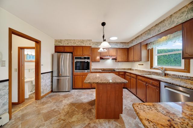 3418 REGIS Drive, Erie, PA 16510