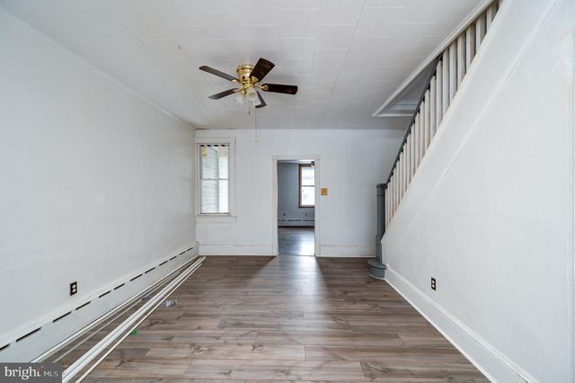 102 WATER STREET, New Philadelphia, PA 17959