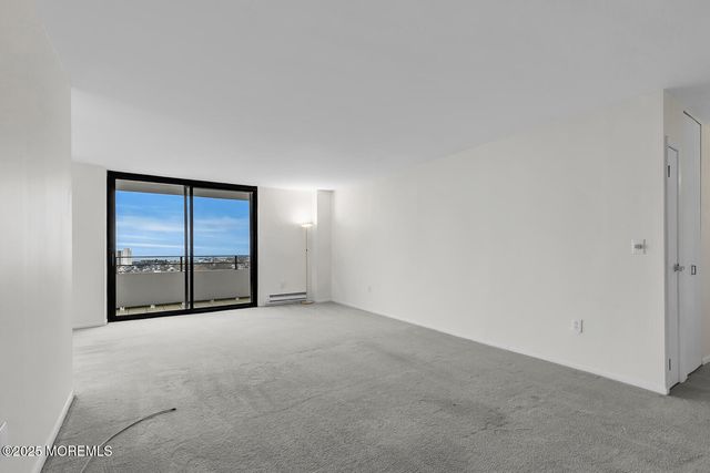 1 Channel Drive 1507, Monmouth Beach, NJ 07750