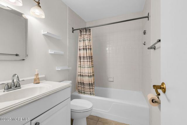 1 Channel Drive 1507, Monmouth Beach, NJ 07750