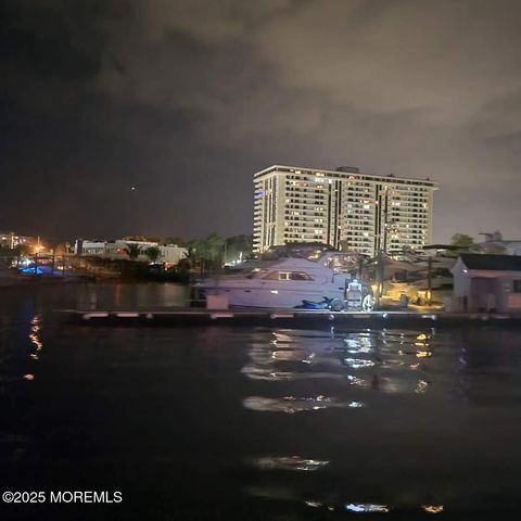 1 Channel Drive 1507, Monmouth Beach, NJ 07750