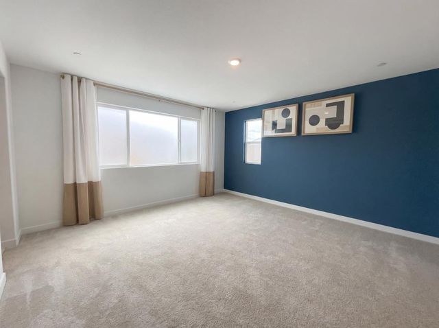 8475 Anker Way, Elk Grove, CA 95757