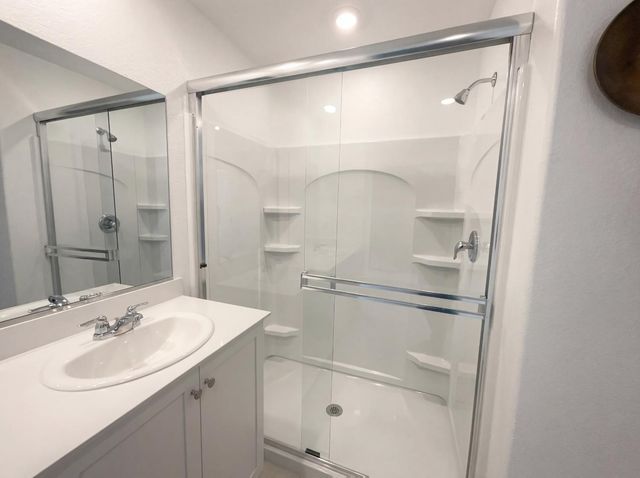 8475 Anker Way, Elk Grove, CA 95757