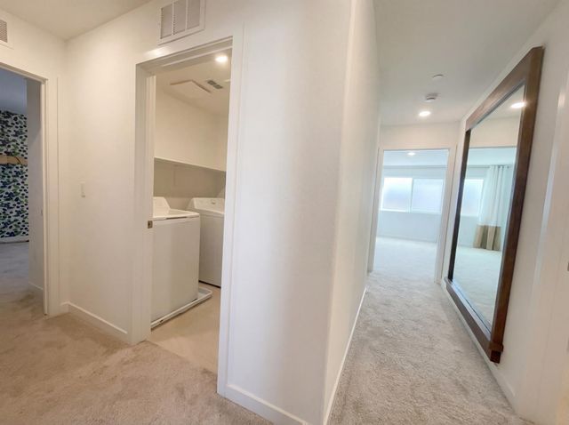 8475 Anker Way, Elk Grove, CA 95757