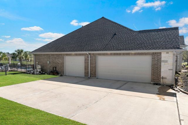 18819 Serene Water Drive, Montgomery, TX 77356