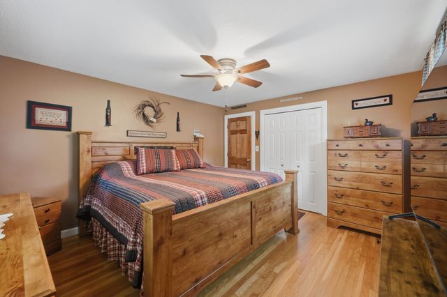 4 Olive Dr, Leominster, MA 01453