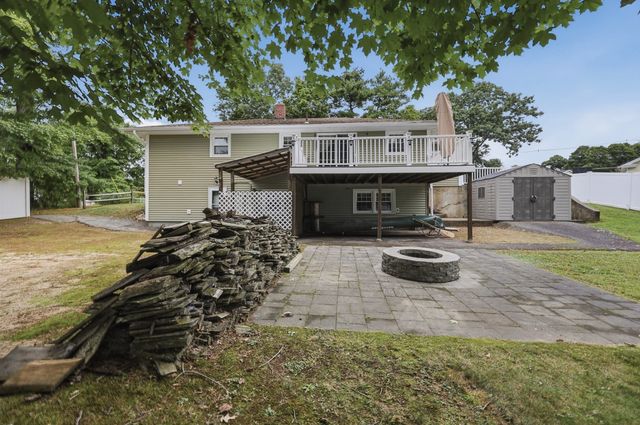 4 Olive Dr, Leominster, MA 01453