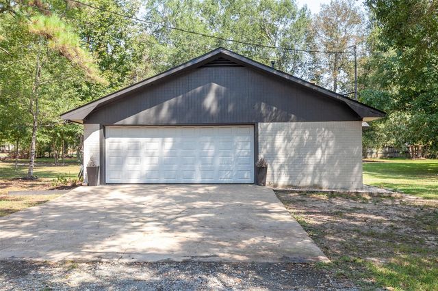 200 Jena Lane, Lumberton, TX 77657