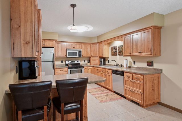 1648 Comstock Lane N, Plymouth, MN 55447