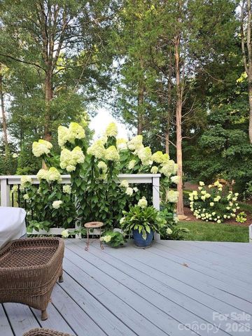 11412 NW Fullerton Place Drive NW, Huntersville, NC 28078