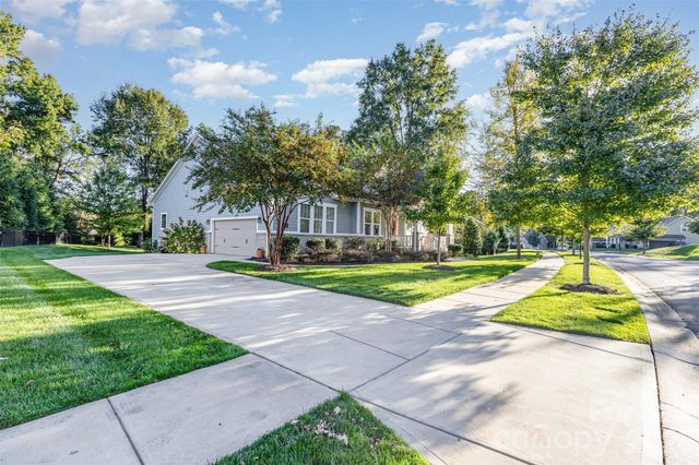 11412 NW Fullerton Place Drive NW, Huntersville, NC 28078