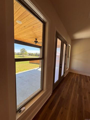 1220 Zenyatta, Searcy, AR 72143