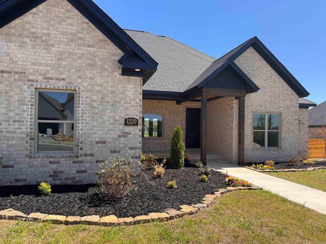1220 Zenyatta, Searcy, AR 72143
