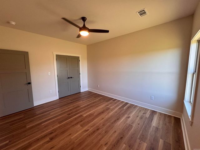 1220 Zenyatta, Searcy, AR 72143
