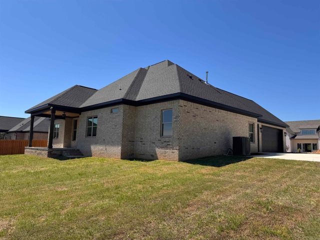 1220 Zenyatta, Searcy, AR 72143