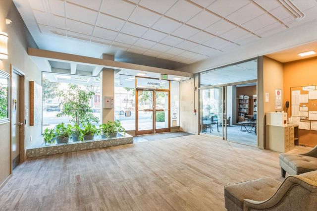 2550 dana 2F, Berkeley, CA 94704