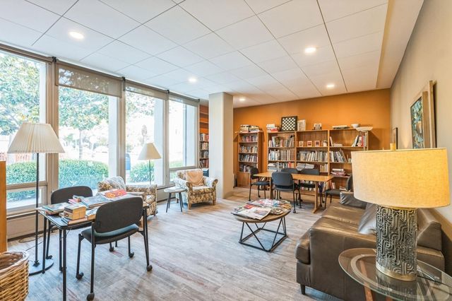 2550 dana 2F, Berkeley, CA 94704