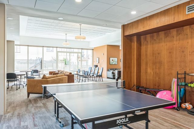 2550 dana 2F, Berkeley, CA 94704