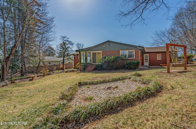 4105 Westgate Drive, Knoxville, TN 37921