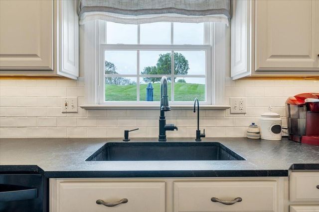 580 Scarlet DR, Daleville, VA 24083