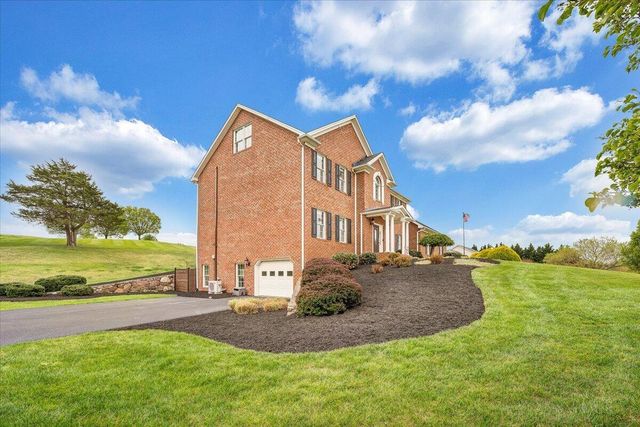 580 Scarlet DR, Daleville, VA 24083