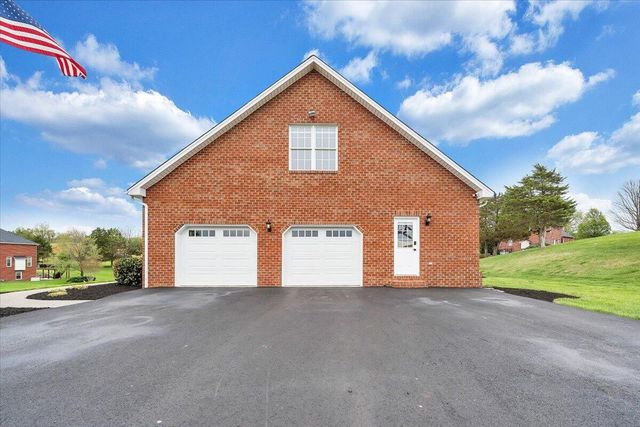 580 Scarlet DR, Daleville, VA 24083