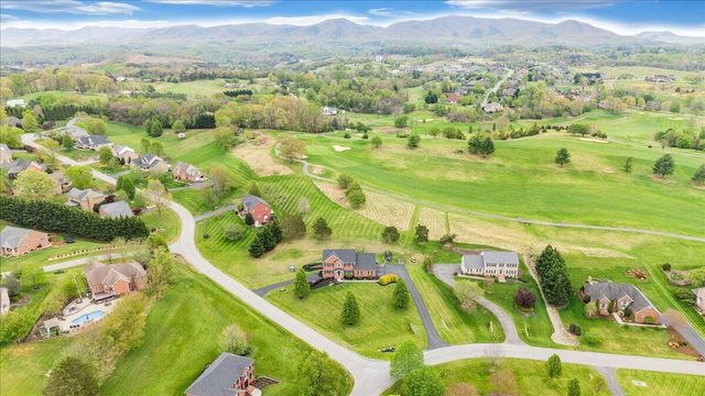 580 Scarlet DR, Daleville, VA 24083