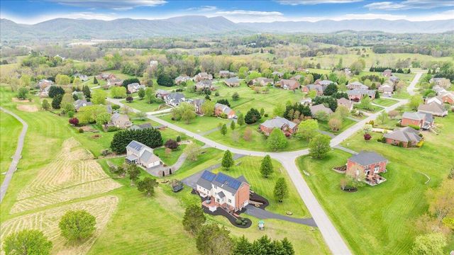 580 Scarlet DR, Daleville, VA 24083