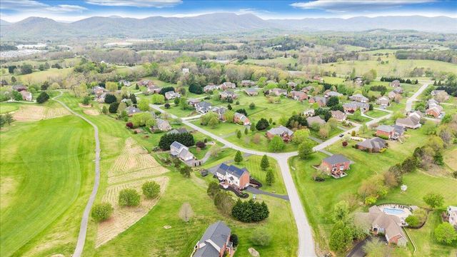 580 Scarlet DR, Daleville, VA 24083