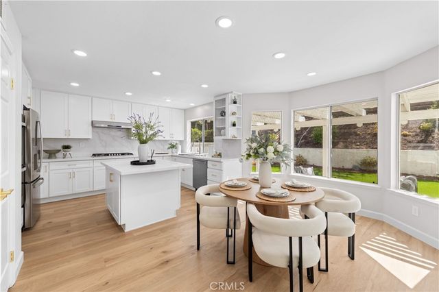5776 Parkcrest Dr, La Verne, CA 91750