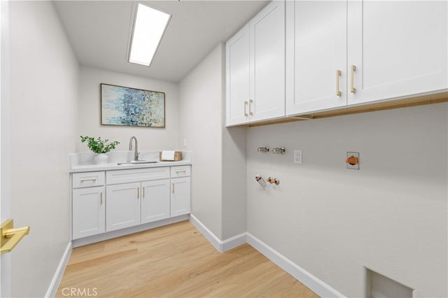 5776 Parkcrest Dr, La Verne, CA 91750