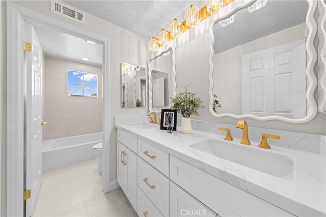 5776 Parkcrest Dr, La Verne, CA 91750