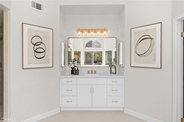 5776 Parkcrest Dr, La Verne, CA 91750