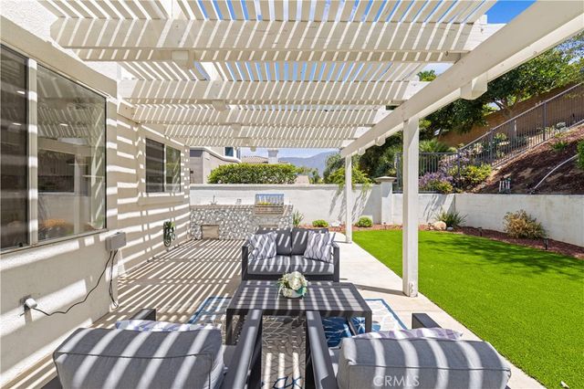 5776 Parkcrest Dr, La Verne, CA 91750