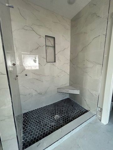 808 W Kelley Ann Street, Siloam Springs, AR 72761