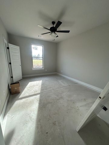 808 W Kelley Ann Street, Siloam Springs, AR 72761