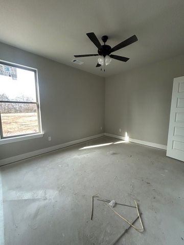 808 W Kelley Ann Street, Siloam Springs, AR 72761