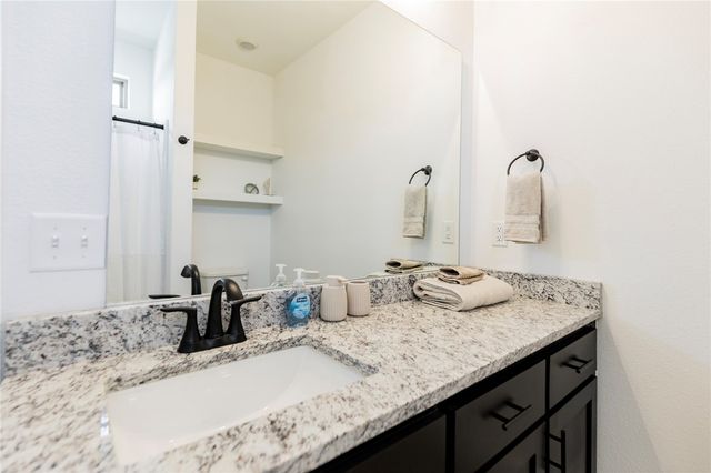 808 W Kelley Ann Street, Siloam Springs, AR 72761