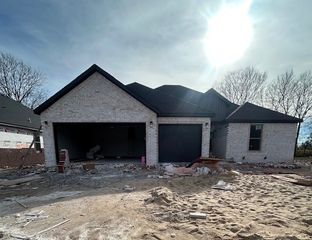 808 W Kelley Ann Street, Siloam Springs, AR 72761