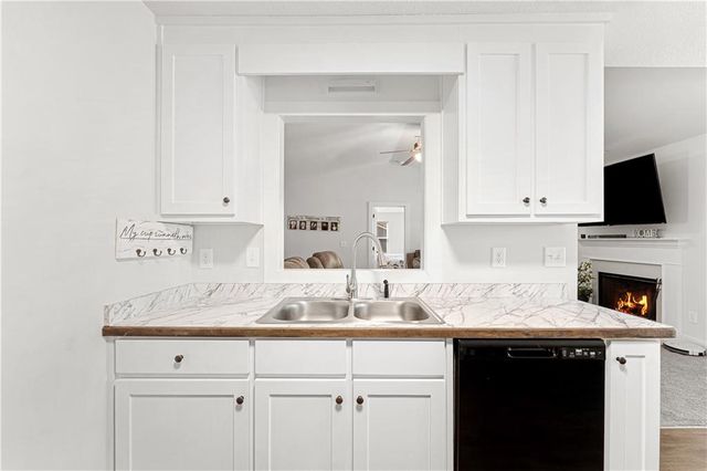 328 Walnut Drive, Hartwell, GA 30643