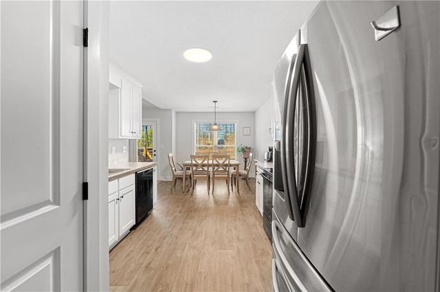 328 Walnut Drive, Hartwell, GA 30643