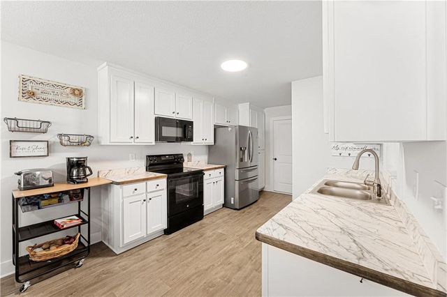 328 Walnut Drive, Hartwell, GA 30643