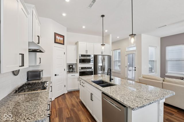 873 Templeton Drive, Carmel, IN 46032