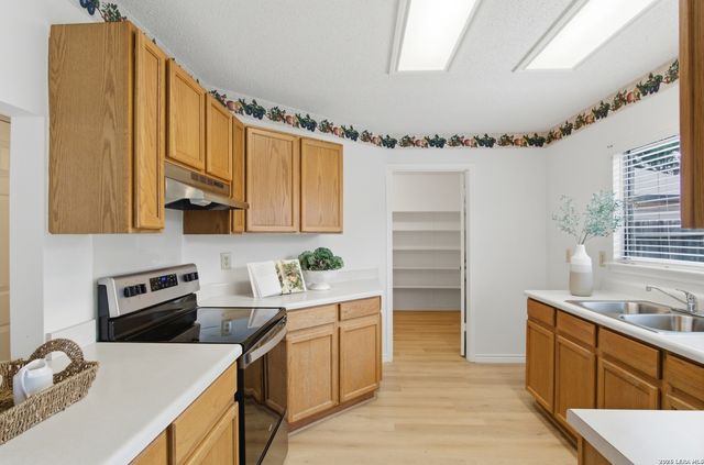 5510 CAMRY SPGS, San Antonio, TX 78251