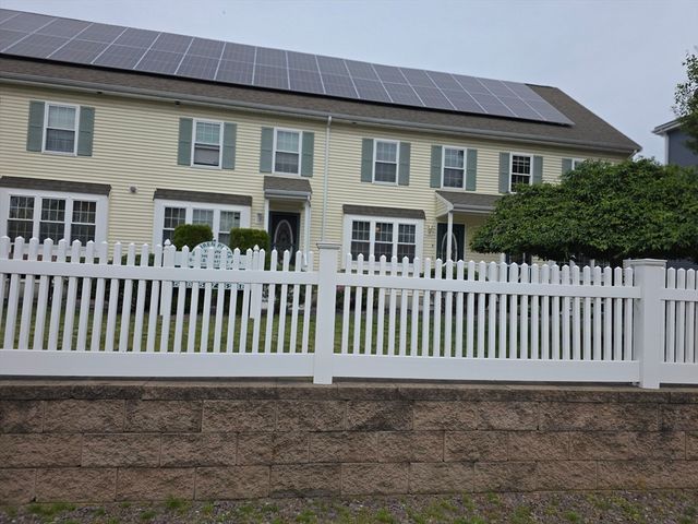 956 Warren Ave 4, Brockton, MA 02301