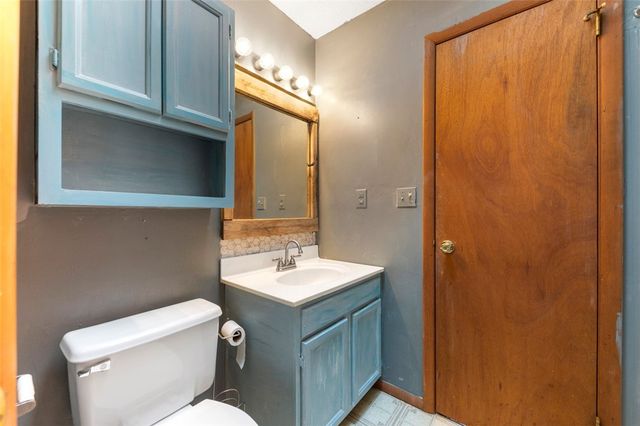 147 Valley View Road, Nottingham, PA 15330