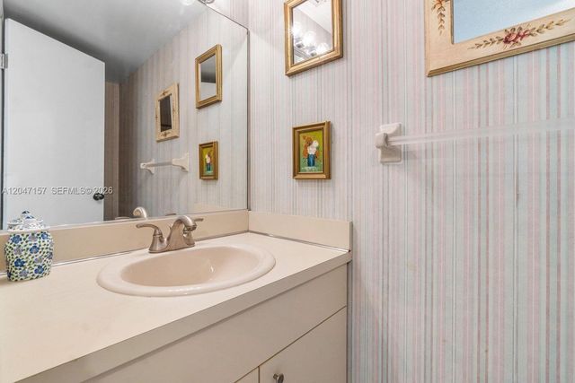 1520 Salzedo Street F, Coral Gables, FL 33134