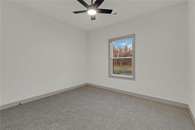 501 East Street, East Lynne, MO 64743