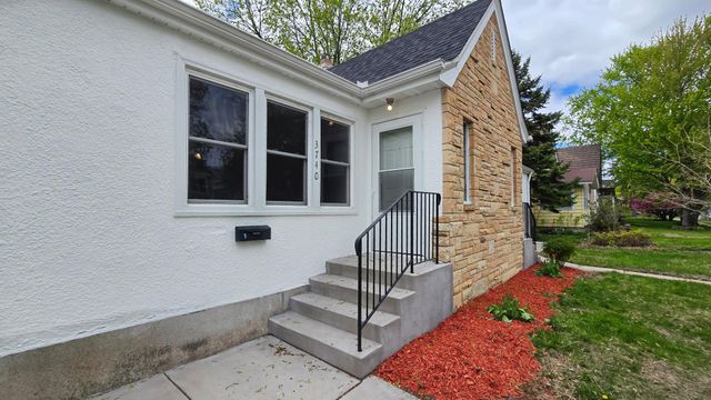 3738 28th Avenue S, Minneapolis, MN 55406